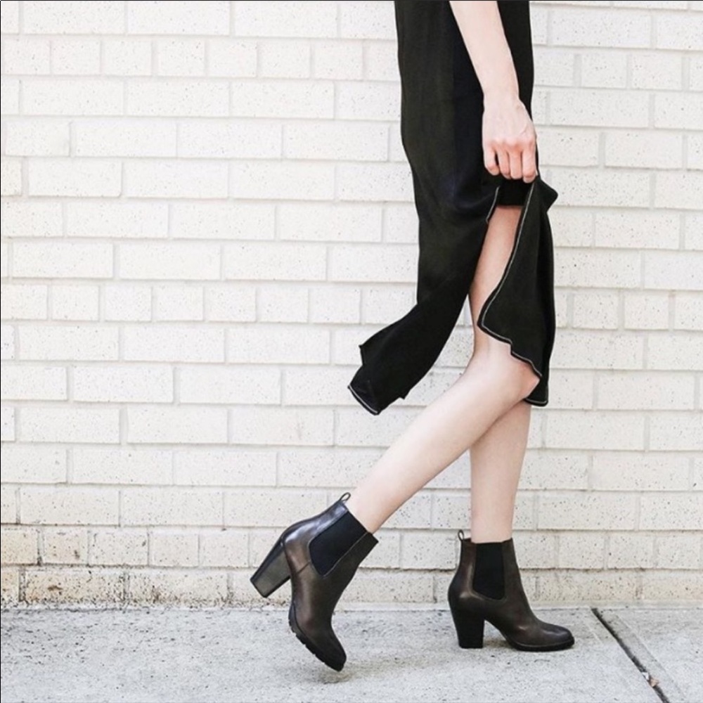 Frye Tate Chelsea Ankle Boots